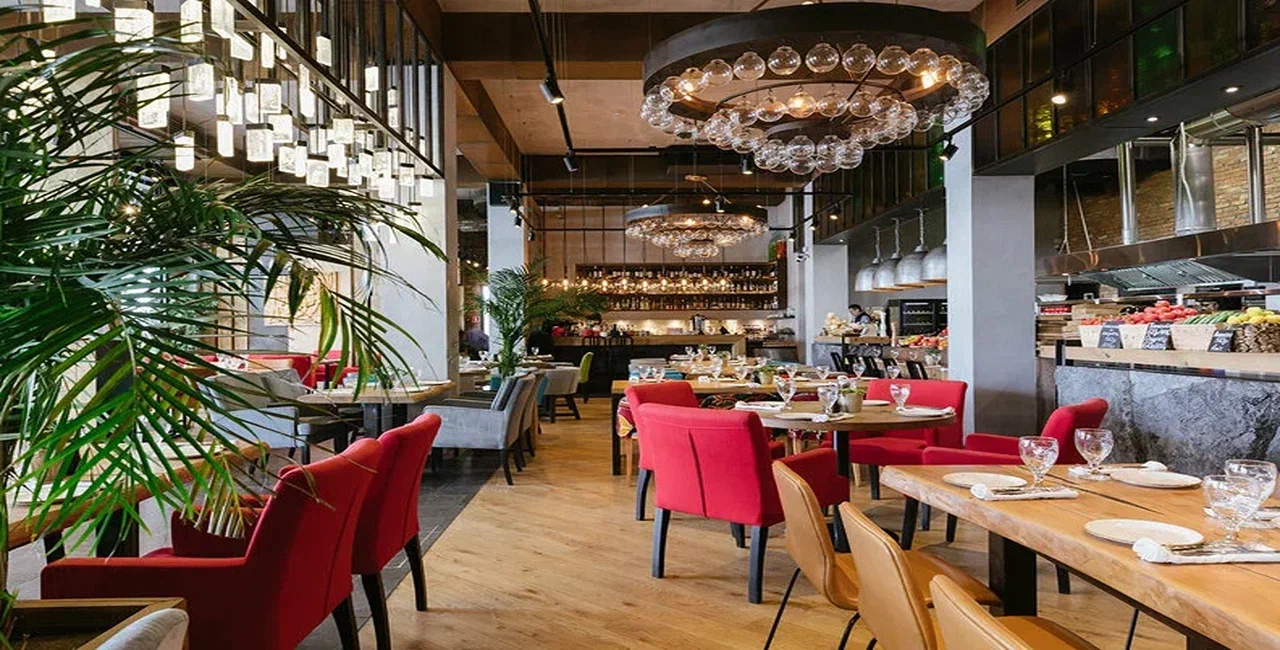 Аренда банкетного зала ресторана Высота 5642 в Сочи для проведения любых мероприятий