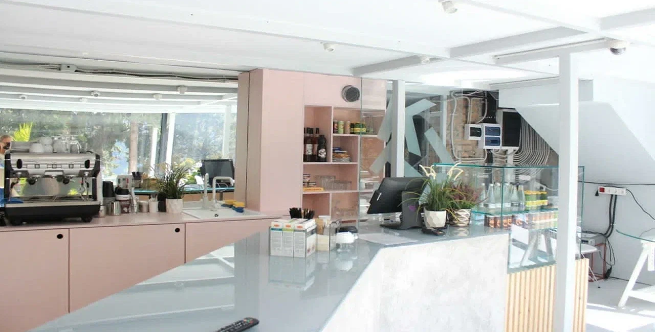 Обстановка внутри площадки: Лофт Sochi Art Space