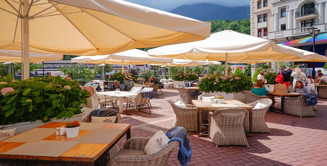 Аренда основного зала ресторана LUCIANO в Сочи для проведения любых мероприятий