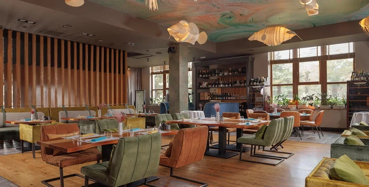 Обстановка внутри площадки: ресторан Баран Рапан (Сочи)