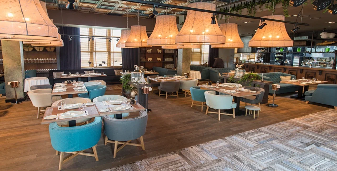 Дизайнерские решения в интерьере ресторана Баран Рапан (Сочи)