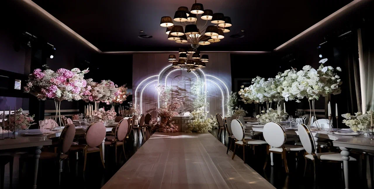 Организация мероприятий в ресторане Черная Магнолия в RODINA Grand Hotel & SPA Sochi