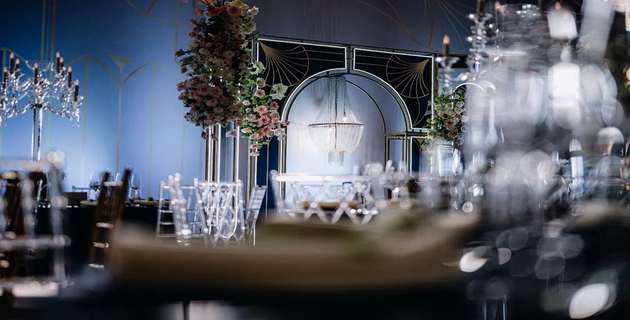 Обстановка внутри площадки: Зал Чайка в ресторане Морской (Сочи)