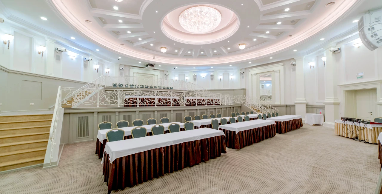 Аренда зала фестивалей и конгрессов в отеле Мистраль для проведения загородных мероприятий (Подмосковье)