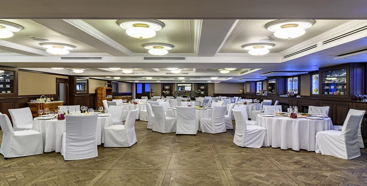 Дизайнерские решения в интерьере зала Museum в Музее техники Вадима Задорожного (Москва)