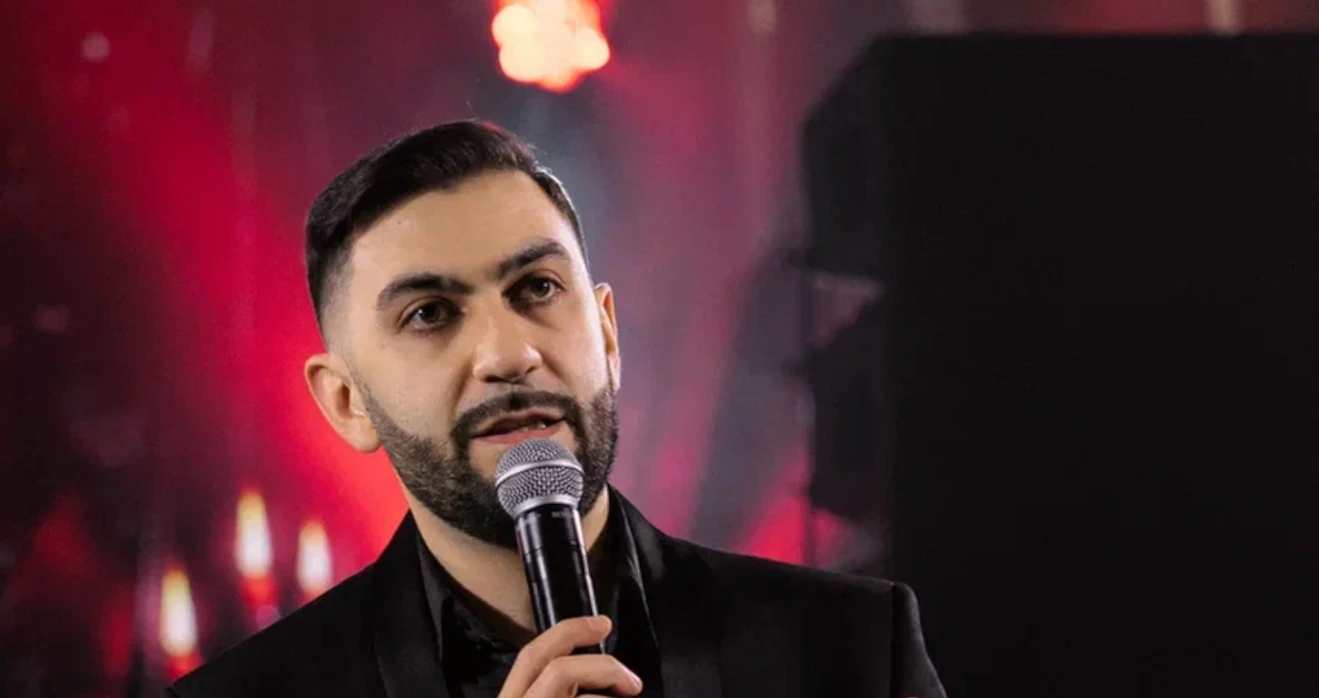 Гости свадьбы в стиле мрачной романтики