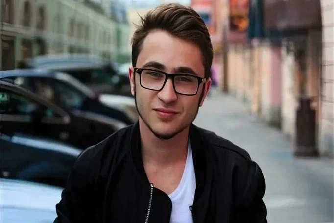 Заказ артиста на мероприятие: Эльдар Джарахов