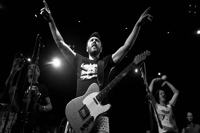 Заказ артистов на мероприятие: группа Ленинград