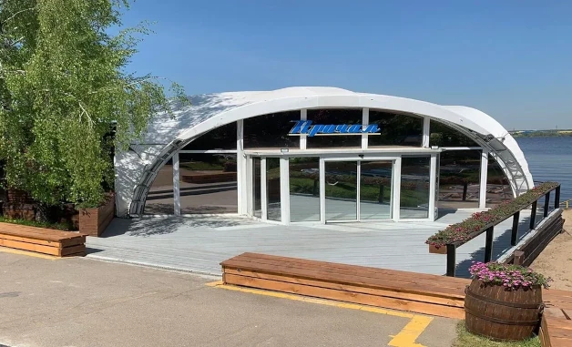 Корпоративы в Московской области на территории яхт-клуба Адмирал с банкетом в ресторане Причал