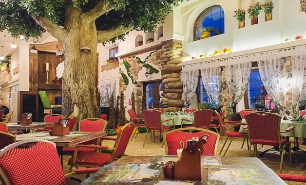 Ресторан Волшебный сад для мастер-класса по росписи пряников в Сочи